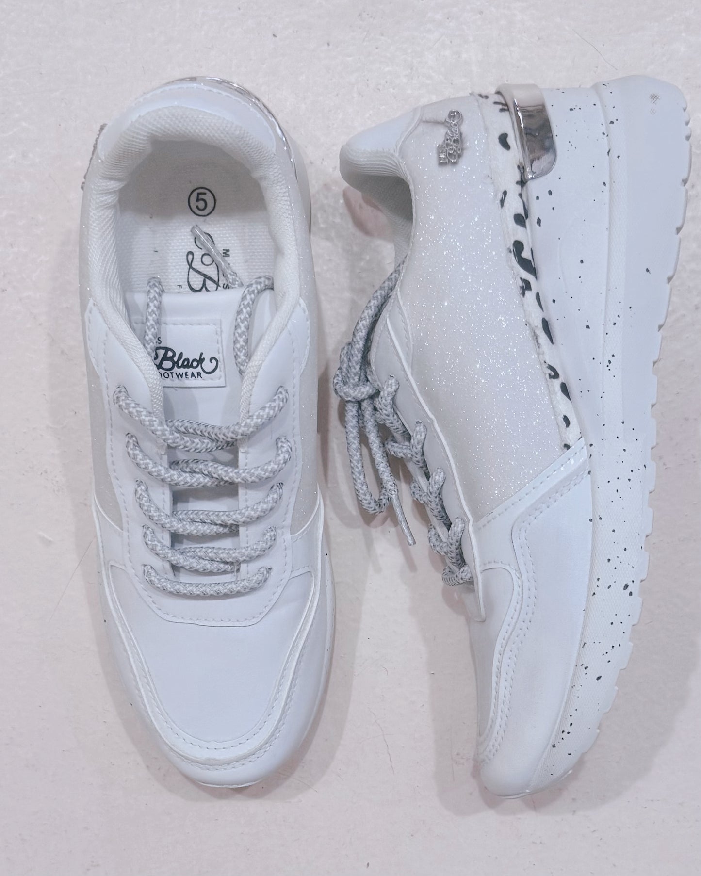 Kors 6 White