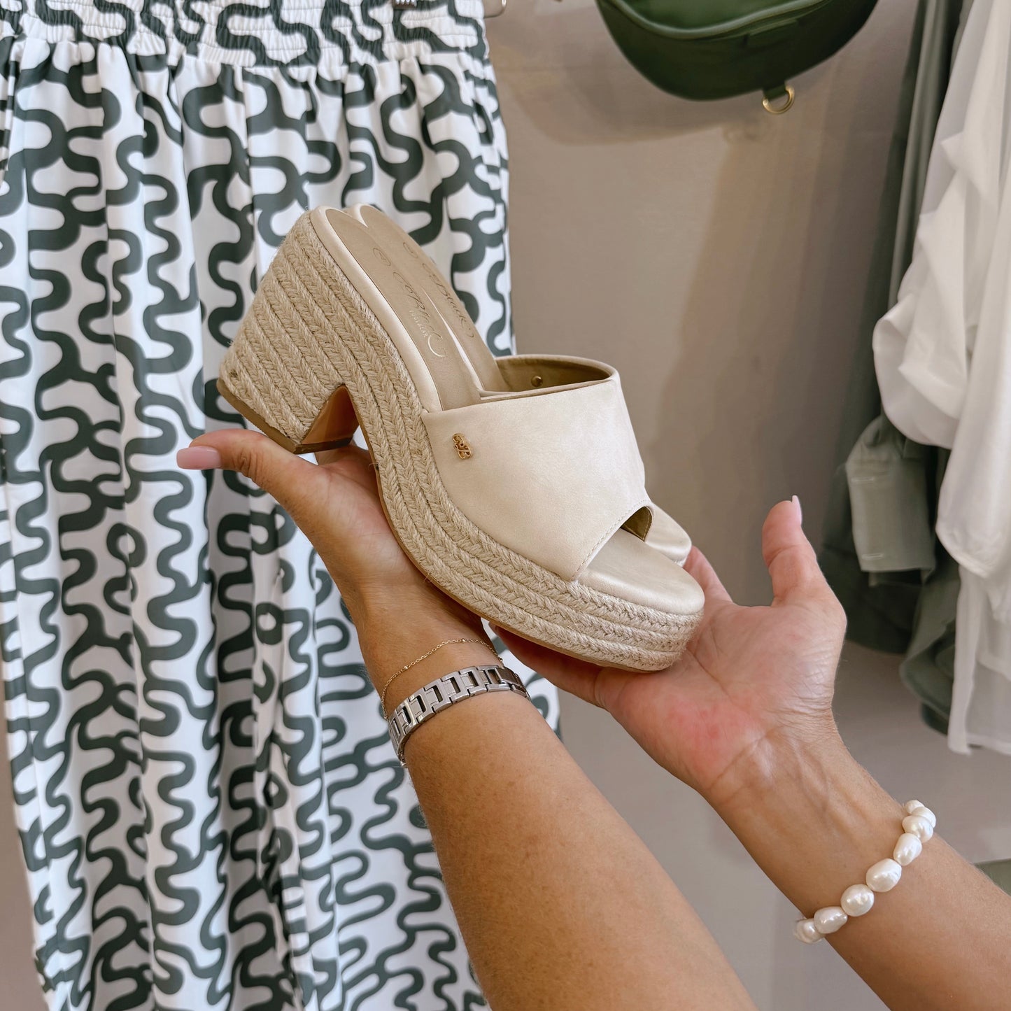 Bonnet 2 Bone (Shoe)