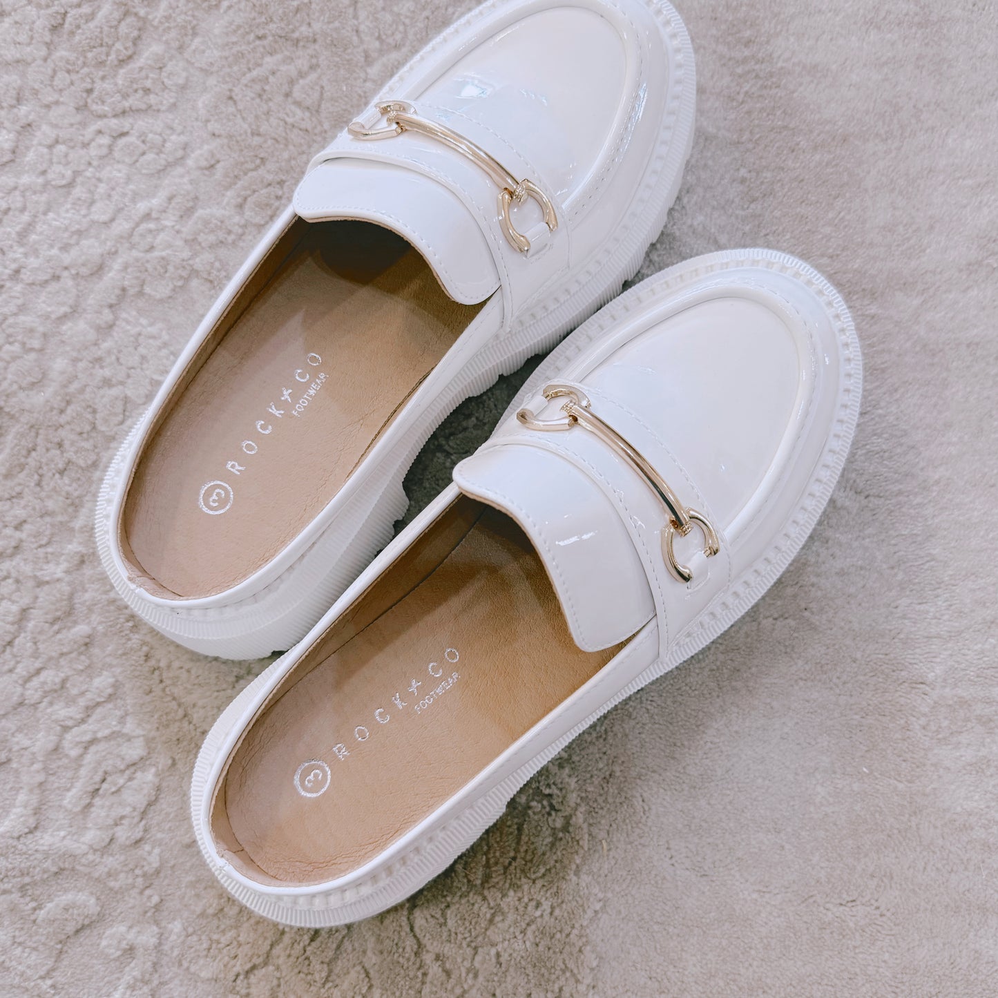 Chainz 16 White Shoe