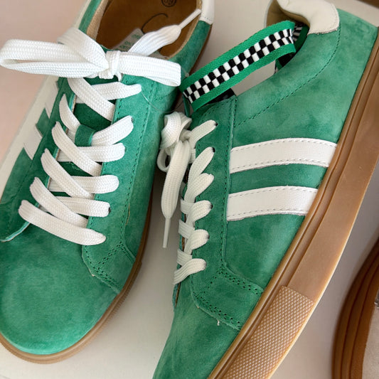 Julz Avri Green & White