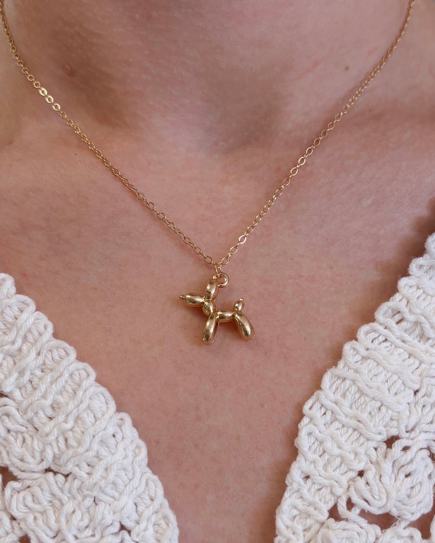 STAINLESS STEEL NECKLACE (GOLD)