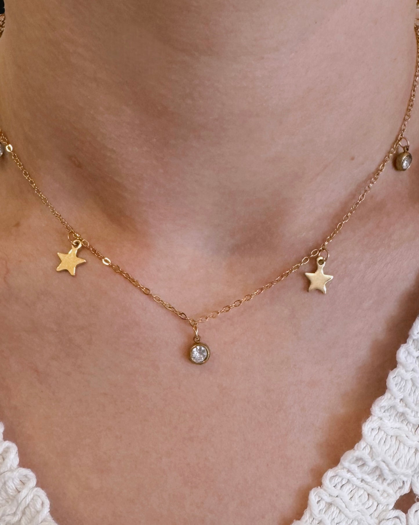 STAINLESS STEEL NECKLACE (GOLD)