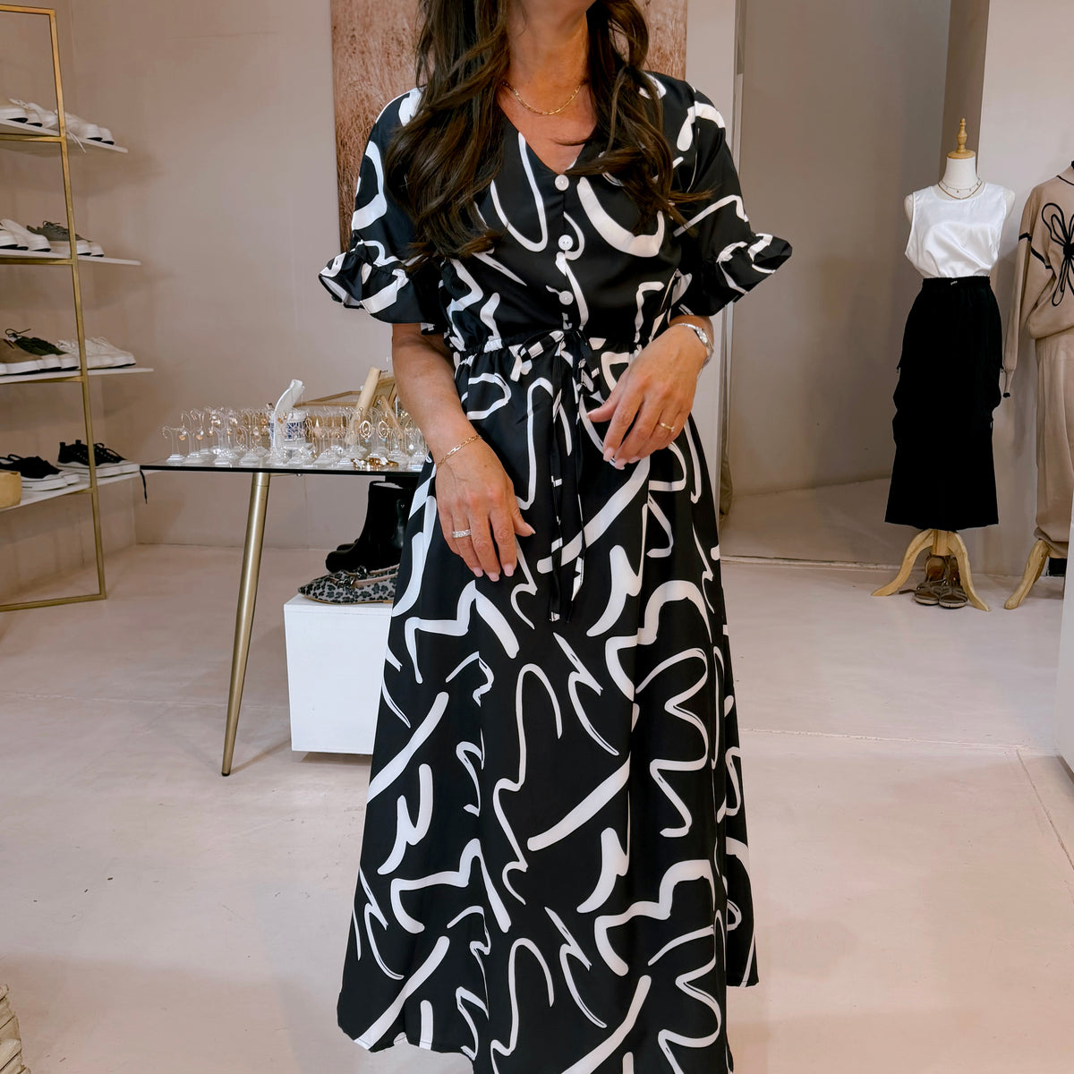 Mattika Pattern Dress Black