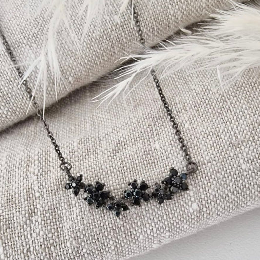 MULTI FLOWER NECKLACE BLACK